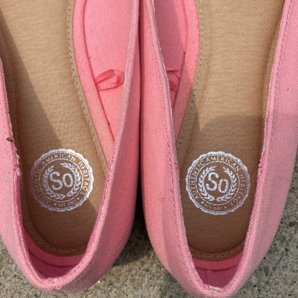 SO Lemon Flats - Picture 2 of 6